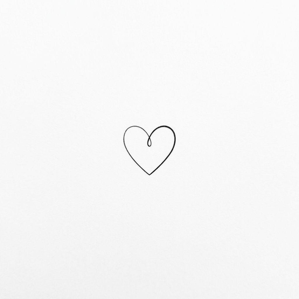 idée tatouage petit mini cœur single-line